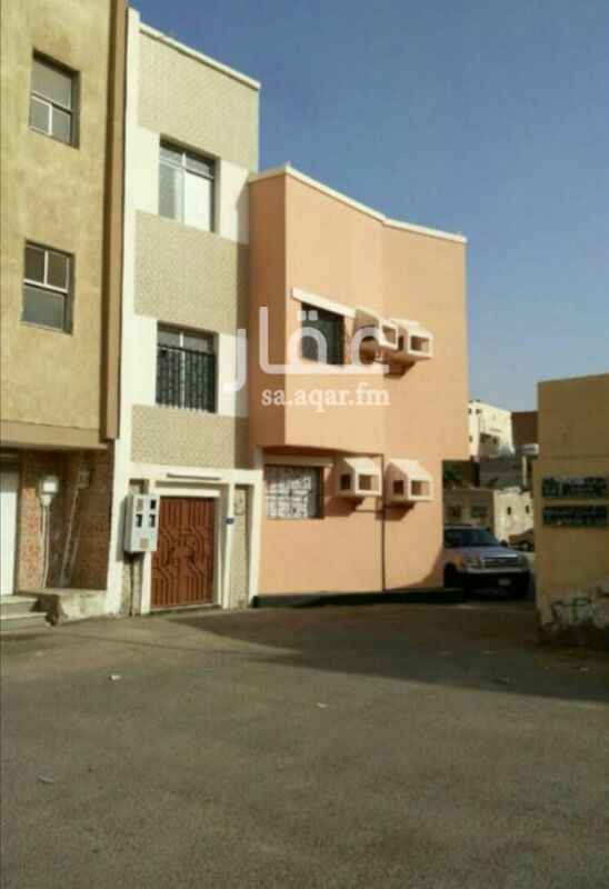 1118144 بيت مسلح سكني بصك الكتروني مكون من دورين :
الدور الارضي :شقة بمدخلين ٣ غرف و صالة و حمامين اعزكم الله .
الدور الاول : شقة بمدخلين ٤ غرف و صالة و حمامين اعزكم الله .
الموقع مميز و يتوفر فيه جميع الخدمات
و يتوفر فيه مواقف
المطلوب ٥٥٠ الف ريال
للتواصل
0500495541