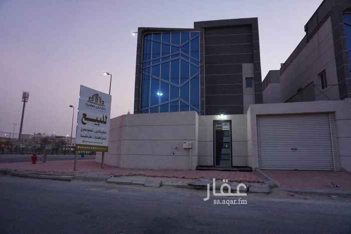 1694565 موقع مثالي-تصميم عصري - فلل منفصلة - أسعار مناسبة
زاوية
رقم ٩٣/٥
واجهة ٢٠ متر شرق
واجهة ٢٠ متر جنوب
مطلة على حديقة ومسجد
تكييف مركزي بالدور الارضي والماستر والباقي سبليت
للبيع فيلا منفصلة مشطبة بنسبة ٨٥٪ (نسبة تقديرية)
تتكون من دورين وملحق
الدور الأرضي :
يتكون من مساحة خدمات مفتوح بطراز حديث وغصري، بالإضافة إلى دورتين مياه كذلك توجد غرفة سائق خارجية
الدور الأول :
يتكون من ٣ غرف نوم، دورتين مياه
الدور الثاني:
ملحق من غرفة نوم، غرفة غسيل، دورة مياه، بالإضافة إلى السطح
احجز لامتلاك عقارك