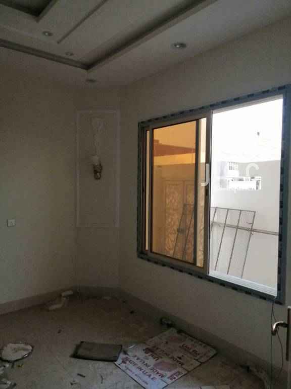 1690211 فيلا نظام شقق دورين الأرضي دور مفتوح مكون من ٥غرف وصاله ٣دورات مياه الأول شقتين من ٣ غرف وصاله ودوتين مياه
