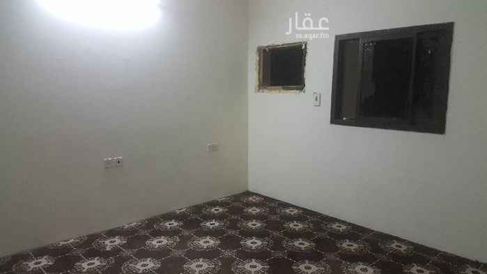 1585248 شقة علويه للايحار في عماره
اربع غرف ودورتين مياه مطبخ راكب