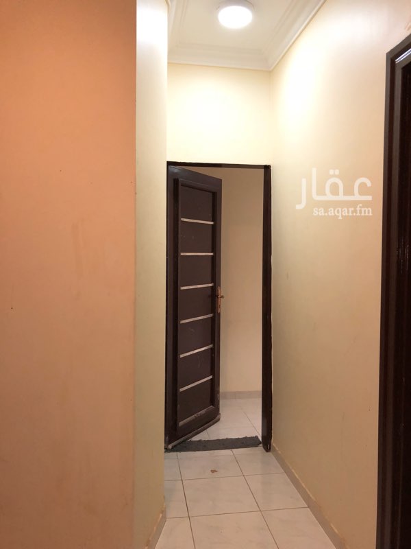 1696785 شقة صغيره غرفتين وصالة ومطبخ ودوره مياه و
سطح صغير ..
للاستفسار / 0505472752
18000 دفعتين
16000 دفعة