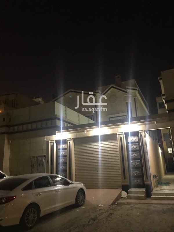 1635635 السلام عليكم
كما هو موضح بالصور ٤ غرف + ٢ دورة مياه اكرمكم الله +صالة ومطبخ
ايضاً يوجد ملحق عبارة عن مشب ومطبخ خارجي وسطح
الكهرباء عداد مستقل
الشارع ٢٥
بجوار مسجد القريشي
المطلوب ( عائلة صغيرة )