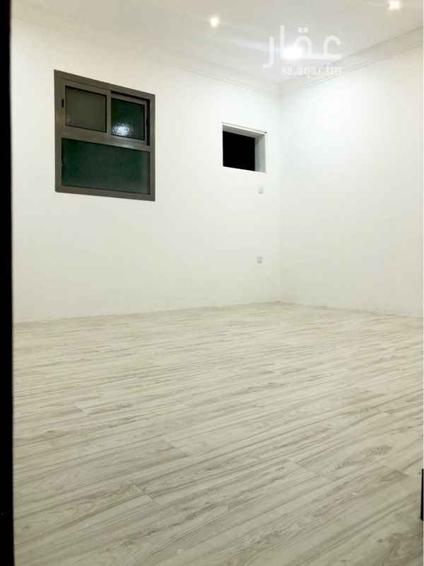 1500067 المواصفات:
- غرفتين نوم واحدة منهم ماستر ( داخلها حمام )
- مطبخ راكب كبير
- صالة مع منور
- مجلس مع دورة مياه منعزلة عن الشقة
المميزات:
- موقف خاص بمضلة لسيارتين
- بجانب المدارس ومراكز التسوق ( التميمي - الدانوب )
- بجانب مستشفى ( الجبر - الولادة - المركز الصحي )
- قريبة من جميع الدوائر الحكومية
- جميع الخدمات متوفرة بالحي
( من المالك مباشرة )