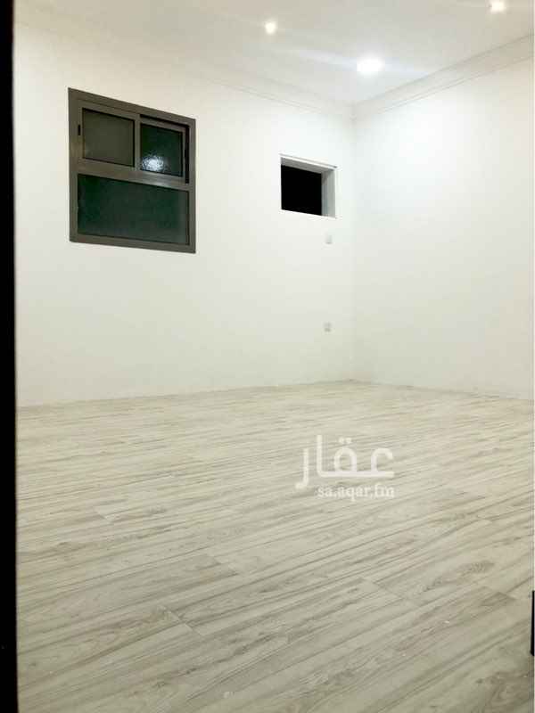 1578636 المواصفات:
- غرفتين نوم واحدة منهم ماستر ( داخلها حمام )
- مطبخ راكب كبير
- صالة مع منور
- مجلس مع دورة مياه منعزلة عن الشقة
المميزات:
- موقف خاص بمضلة لسيارتين
- بجانب المدارس ومراكز التسوق ( التميمي - الدانوب )
- بجانب مستشفى ( الجبر - الولادة - المركز الصحي )
- قريبة من جميع الدوائر الحكومية
- جميع الخدمات متوفرة بالحي
( من المالك مباشرة )