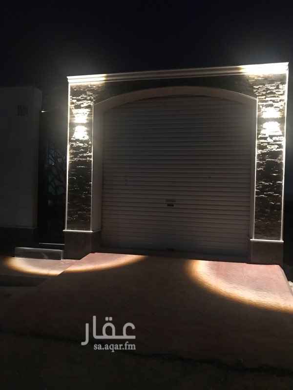 1726198 استراحة فاخرة وجديدة
غرفة 6في6 وصالة 10في6 وحوش يدخل اربع سيارات
الدفع كل ست اشهور او سنة
شامل كهرب
والماءخزان مستقل