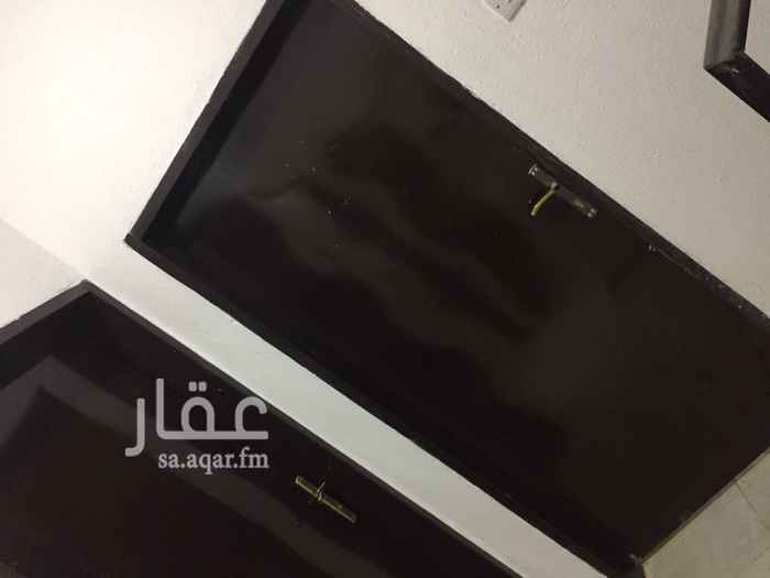 1751507 شقه 4 غرف
وصاله
ودورتين مياه
الدفع شهري 1300
في حي الرمال
