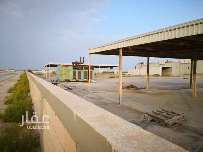 1520601 مستودع مجهز بالكامل نظام حريق وتكييف ومكاتب وبوابات حراسات مطابق لمتطلبات ارامكوا نظام الكهرباء مولدات تغطي كامل الموقع