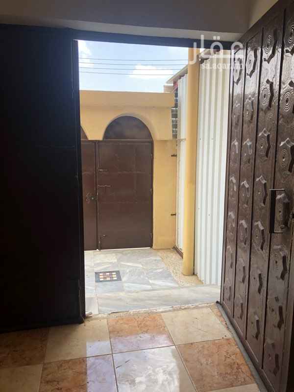 1154037 خميس مشيط قرية نعمان قريب من مسجد ومن مدارس بنات واولاد
دور ارضي مؤثث بالكامل
غرفتين نوم
مطبخ راكب + ثلاجه جديده+ فرن جديد+تلفزيون+غسالة ملابس+ مكيفات راكبه
مجلس للرجال مؤثث جديد
مجلس حريم مؤثث
مقلط
٢ دورات مياه
وحوش صغير
وسبب التأجير لعدم تواجدي في الجنوب وعملي في المنطقه الغربيه