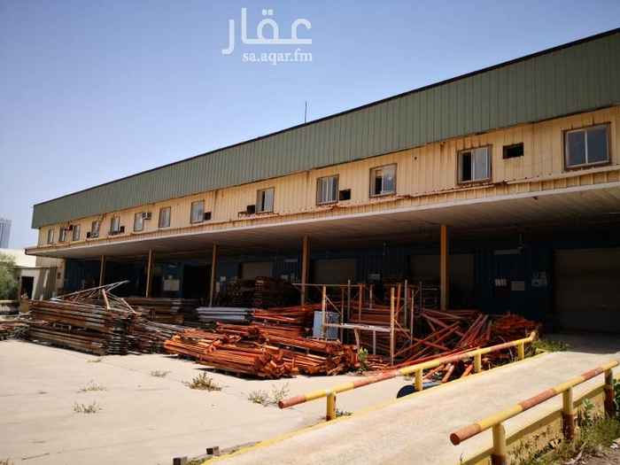 1522575 مستودعات كبيرة وصغيرة مساحات مختلفه منها مستودعات مبردة ومنها خاص بالورق ومنها كيميائي مجهزة بمكاتب وتكييف وكهرباء ومياه الإيجار حسب المساحة