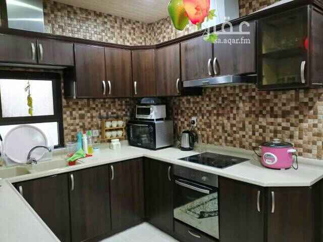 1552363 شقة دبلكس بالراكه الشماليه بحي الصفاء للبيع
لها مدخل مستقل من الدور الارضي
لها مدخلين للرجال ومدخل للنساء
الدور الاول مجلس ومقلط وصاله ومطبخ وغرفة شغاله بدورة مياه
الدور الثاني غرفه نوم ماستر وغرفتين بدورة مياه
السطح خاص ويوجد فيه دويكورات اسمنتيه وشلال مياه
مرهونه للبنك بمبلغ 550 الف للتنازل 150 الف
حاليا مؤجره بمبلغ 45 الف
