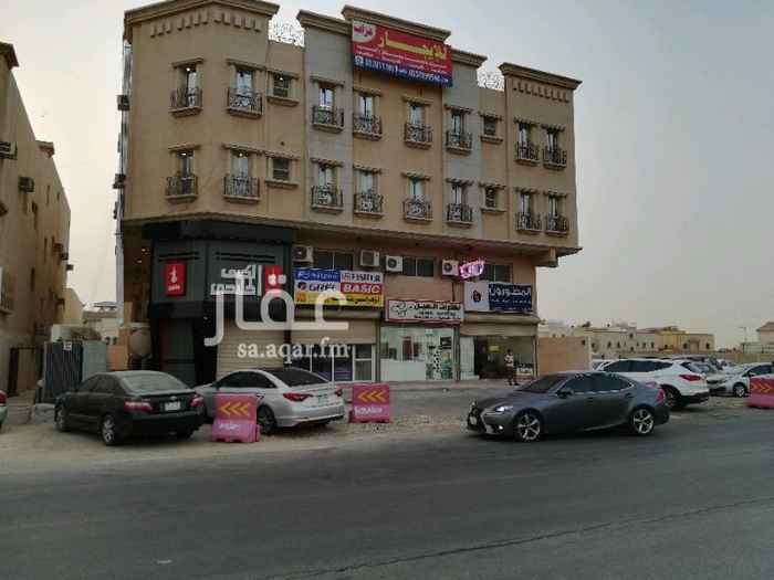 1227882 العمارة في حي الندى قريب من طريق الجبيل الظهران في بداية شارع الشيخ محمد بن عبدالوهاب قريب من شركة أرامكو على بعد 7
يوجد غرف عزاب
1- غرفة وبوفيه وحمام ١١٠٠ريال
شامل الماء و الكهرباء والصيانة لمدة شهر
2-غرفة وصالة و بوفيه وحمام 1500 ريال