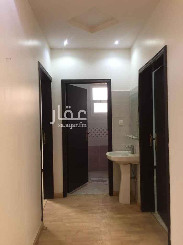 1510386 شقه ٣غرف وصاله في السطح وفيها مكيفات راكبه خلف العثيم