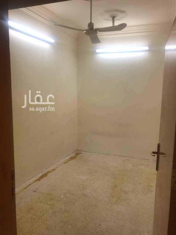1586918 شقه للإيجار دور ارضي مكون من 5 غرف و صاله دورتي مياه ومطبخ
مدخل مشترك خزان مشترك
عداد مستقل
ايجار 16500 على ثلاث دفعات
رقم التواصل
مشعل القحطاني / 0597722673
