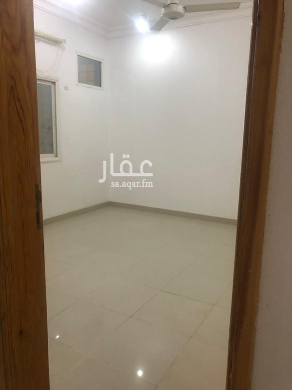 1733928 شقه للإيجار
مكونه من خمس غرف
دور ارضي
مدخل مستقل عداد و خزان مستقل
قرببه من الخدمات ومسجد موقع هادي
يوجد مواقف لشقق
الدفع شهري او دفعات حسب اتفاق الطرفين
رقم تواصل
مشعل القحطاني/ 0597722673