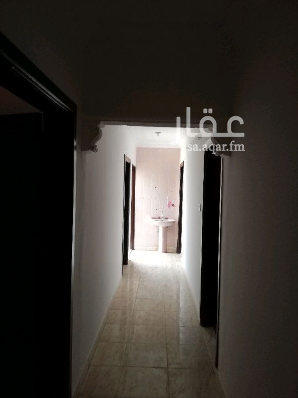 1643546 شقة ٢ وصالة راكب مكيفات ومطبخ نظيفة يوجد سطح خاص الغرف واسعة مطبخ مستقل وعداد مستقل ب ١٨ الف دفعتين