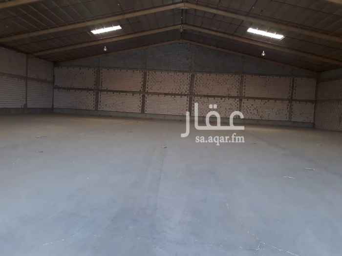 1598446 مستودع مرخص من الامانه والدفاع المدني
يوجد حراسات امنيه في المخطط
