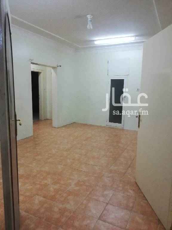 1337002 شقة ارضيه بمدخلين +مجلس +مقلط+ غرفتين داخليه +صالة ومستودع صغير وحوش خلفي
والدفعات شهري او سنوي .
والرجاء التواصل عن طريق الواتس اب فقط