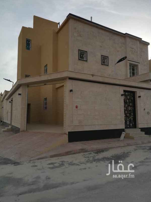 1560782 دبلكس درج داخلي
تحت استقبال
فوق نوم
شرعين
ويوجد فيها غرفة سايق