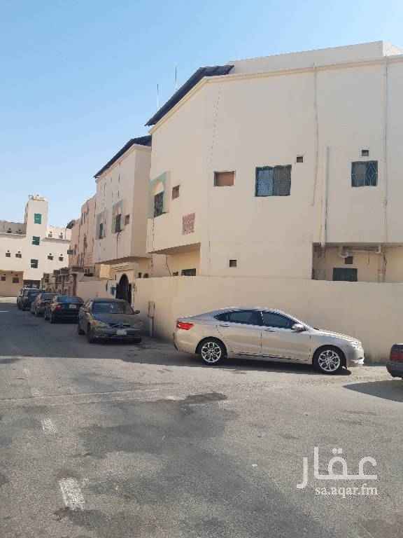 1598747 عماره للايجار تحتوي علي ٨ شقق كل شقه عداد مستقل تتكون من غرفتين وصاله ومجلس وحمامين ومطبخ
السعر ١٦ الف للشقه دفعهات
شهري ١٥٠٠
