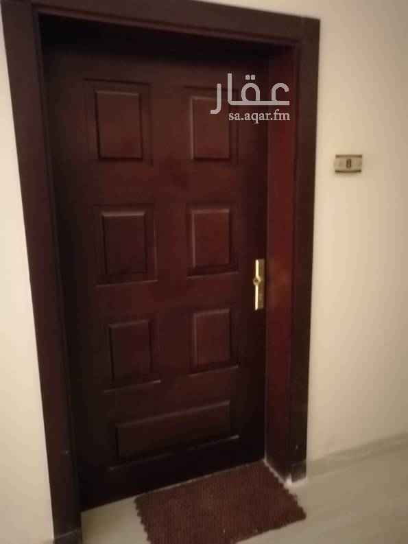 1691302 شقة غرفتين وطالة ومطبخ وحمامين
يوجد مطبخ ومكيفات الشقه ممتازة وقريبه جدا من المستشفى العسكري والمدينة الطبيه للمعاينة الشقه التواصل من 5 مساء الى 10 مساء