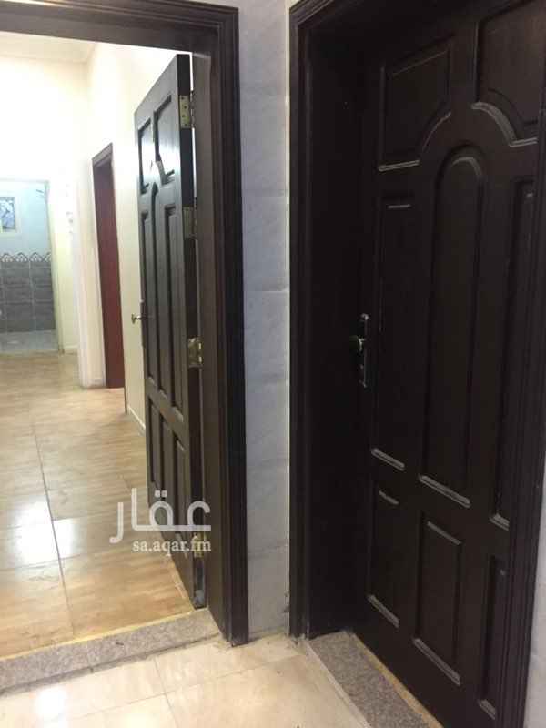 1397610 عمارة جديدة تتكون من 3 ادوار كل دور شقتين جميعها مؤجرة ماعدا واحدة فقط اجارها الشهري2200