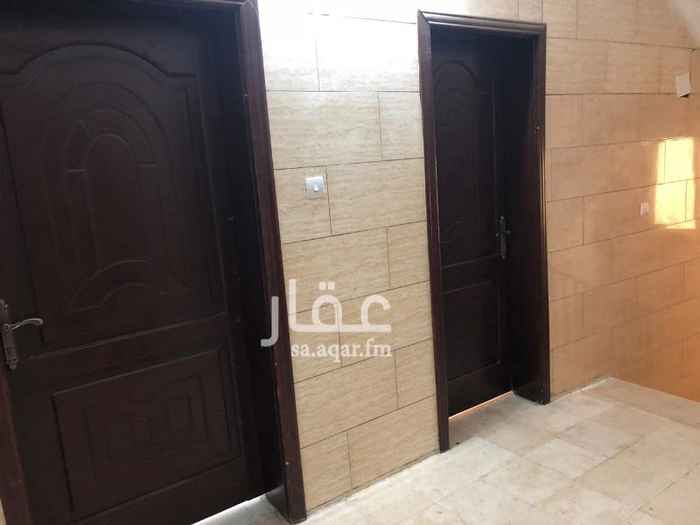 1180223 شقة في حي النوارية الشقة جديدة مكونة من خمس غرف وصالة و حمامين مغاسل خارجية و الغرف واسعة الحي ممتاز وقريب من كل الخدمات و يوجد مدارس للاولاد والبنات لكل المراحل و اطلالة العمارة امام مسجد و حديقة