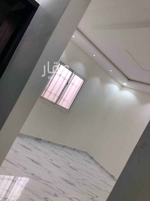 1585074 السلام عليكم عندي شقتين الدور الاول ثلاث غرف وصاله ومطبخ ودورتين مياه السعر 1250 شهري
الدور الثاني اربع غرف وصاله ومطبخ وثلاث دورات مياه السعر 1350 شهري
الكهرباء لكل شقه عداد مستقل والماء مشروع راكب جاهز
الشارع الشرقي 23والجنوبي 15
الموقع واحة الرمال بالقرب من محطة الاوتوز