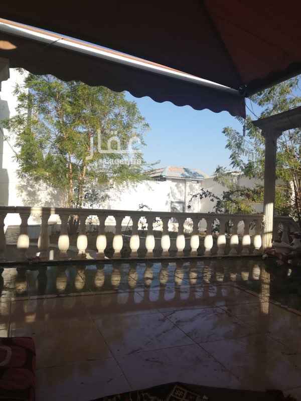 1074719 للبيع فيلا بحي الامير فواز لقطه
بعد نزول الاسعار
المساحه 900 م
والبناء بناء خاص بصاحب الفيلا وبناء ممتاز
مؤسسة سعيد العدواني ⭐️
للاستثمار العقاري 🌟
وادارة الاملاك⭐️