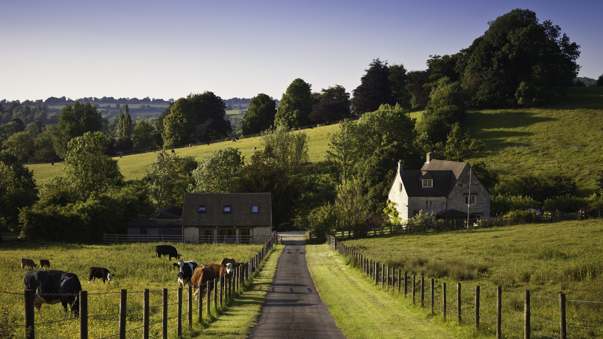 HOW SERVITUDE IMPACTS PROPERTY VALUES HOW SERVITUDE IMPACTS PROPERTY VALUES