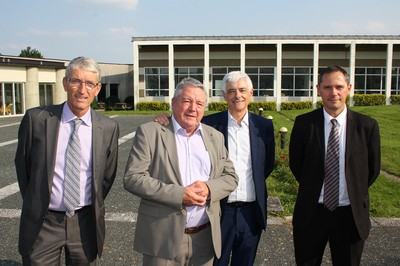 Mr DOUBLET et le direction de l'ISCID-CO Mr DOUBLET et le direction de l'ISCID-CO