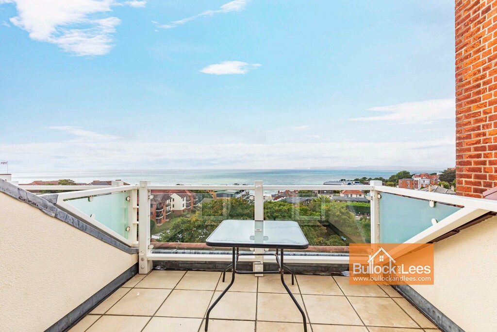 Spa, Sea View Penthouse Bullock & Lees