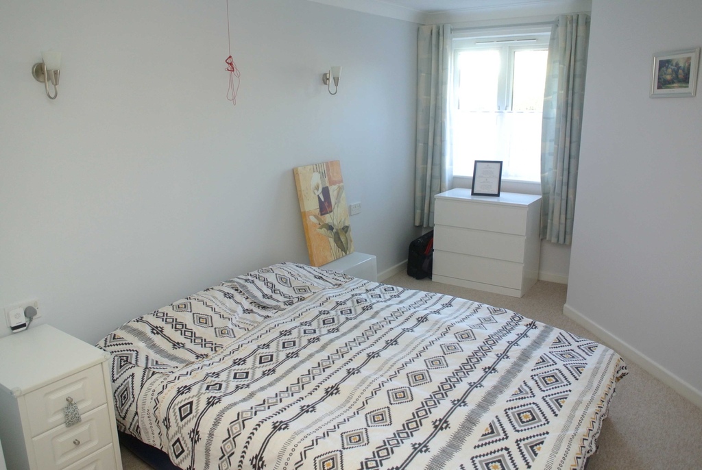 Viscount Court Bullock & Lees