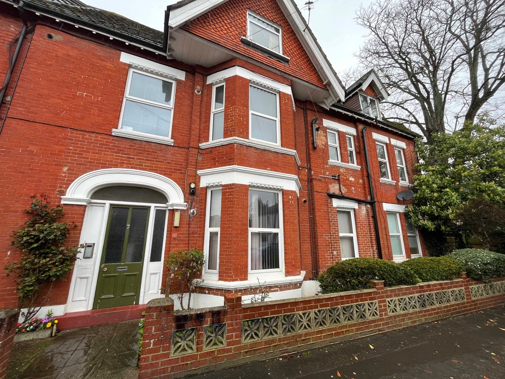 Flats & houses to rent in Bournemouth & Christchurch Bullock & Lees