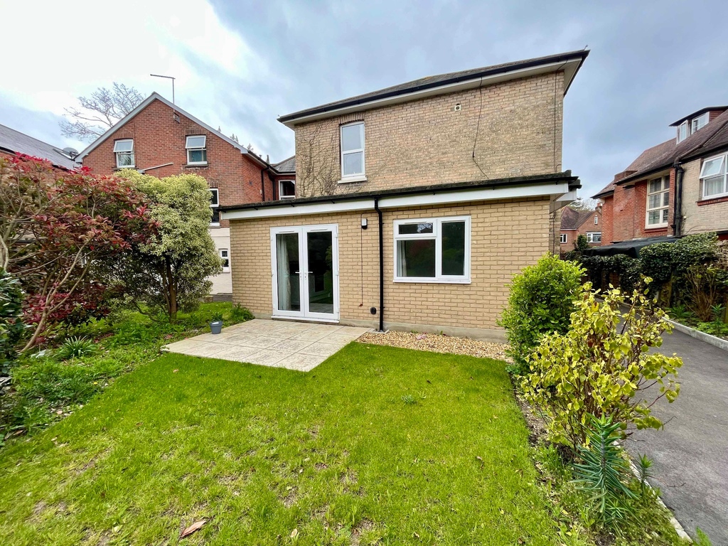 Flats & houses to rent in Bournemouth & Christchurch Bullock & Lees