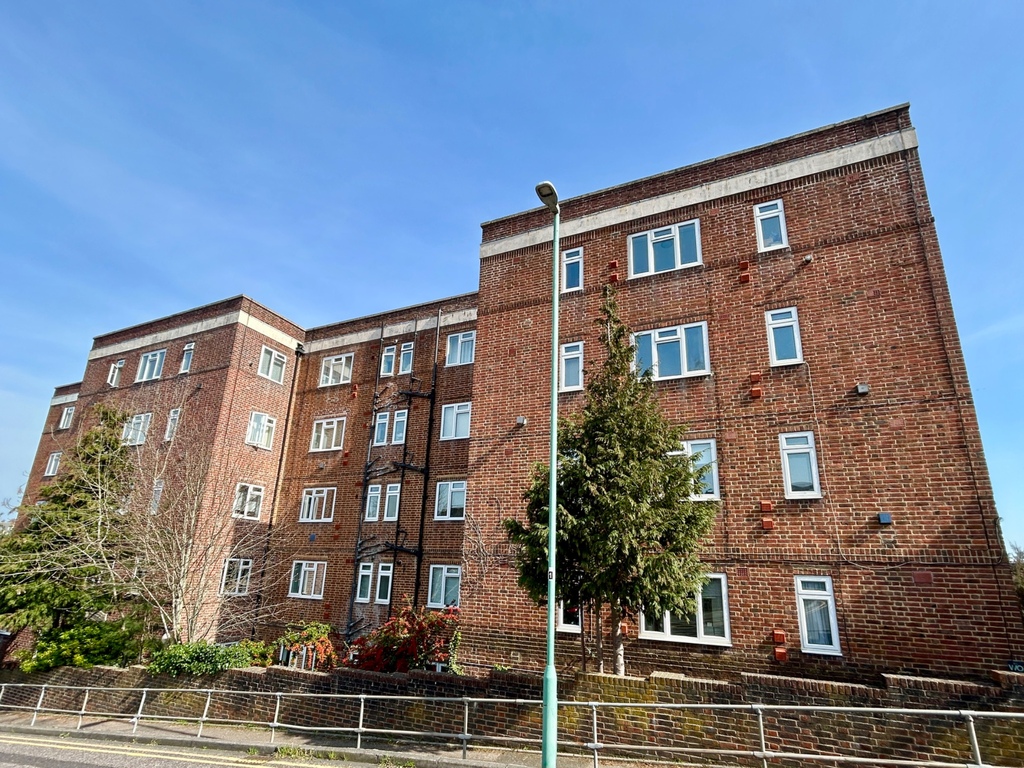 Bournemouth Town Centre One Bed Flat With No Chain