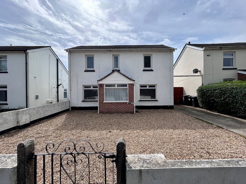 Springbourne/Kings Park, Four Bed Family Home Available NOW!