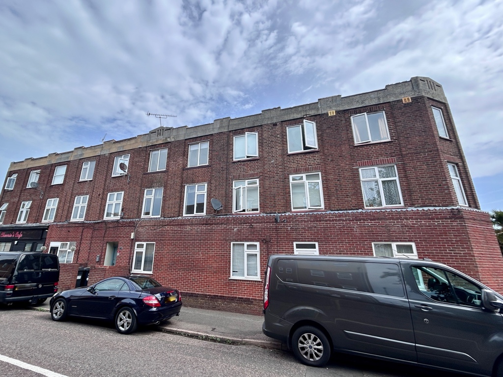 Large Four Bed Maisonette, Curzon Road, Bournemouth