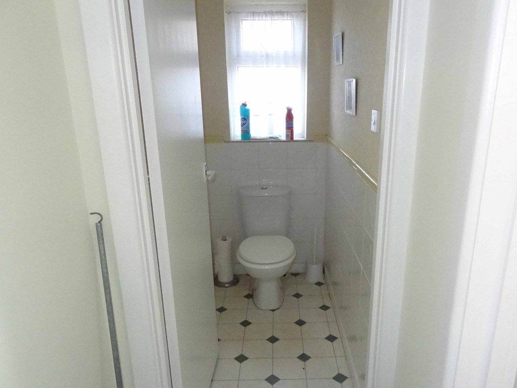 Broadway, Southbourne Bullock & Lees