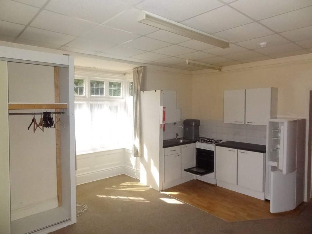 Grange Court Bullock & Lees