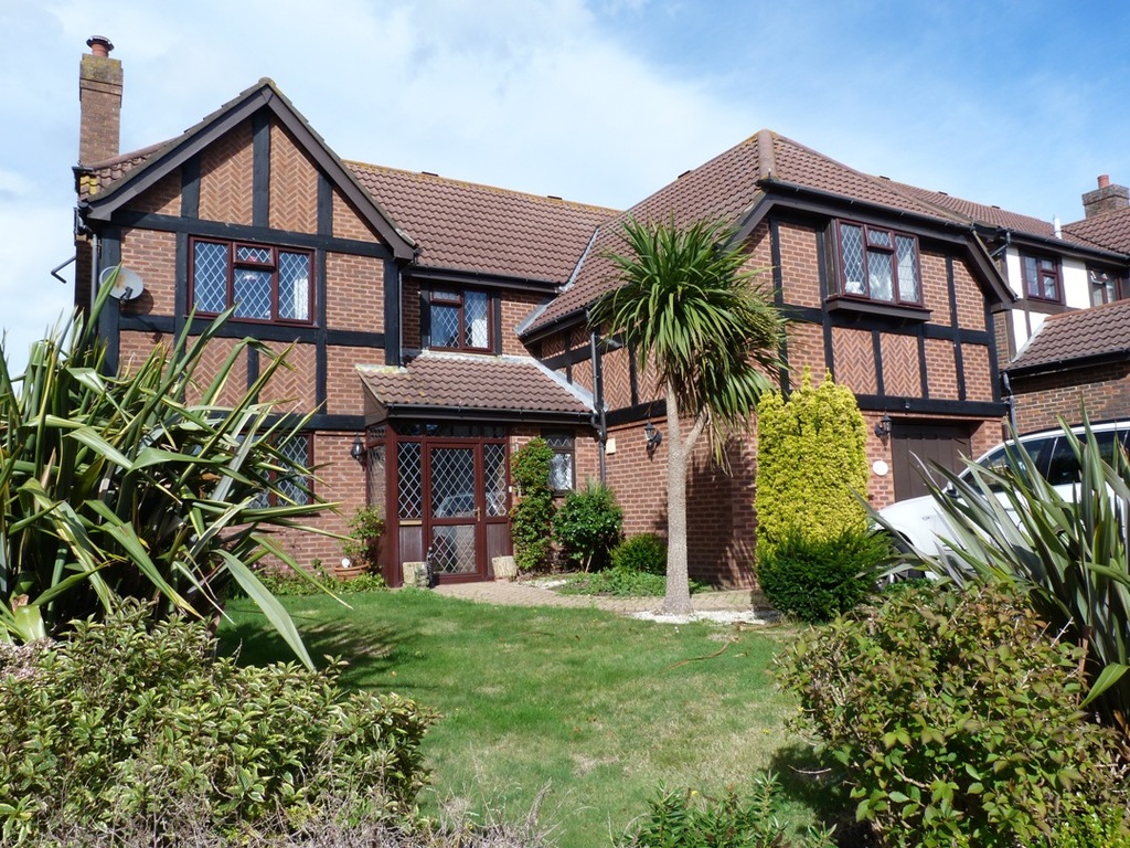 ELMGATE DRIVE, LITTLEDOWN Bullock & Lees