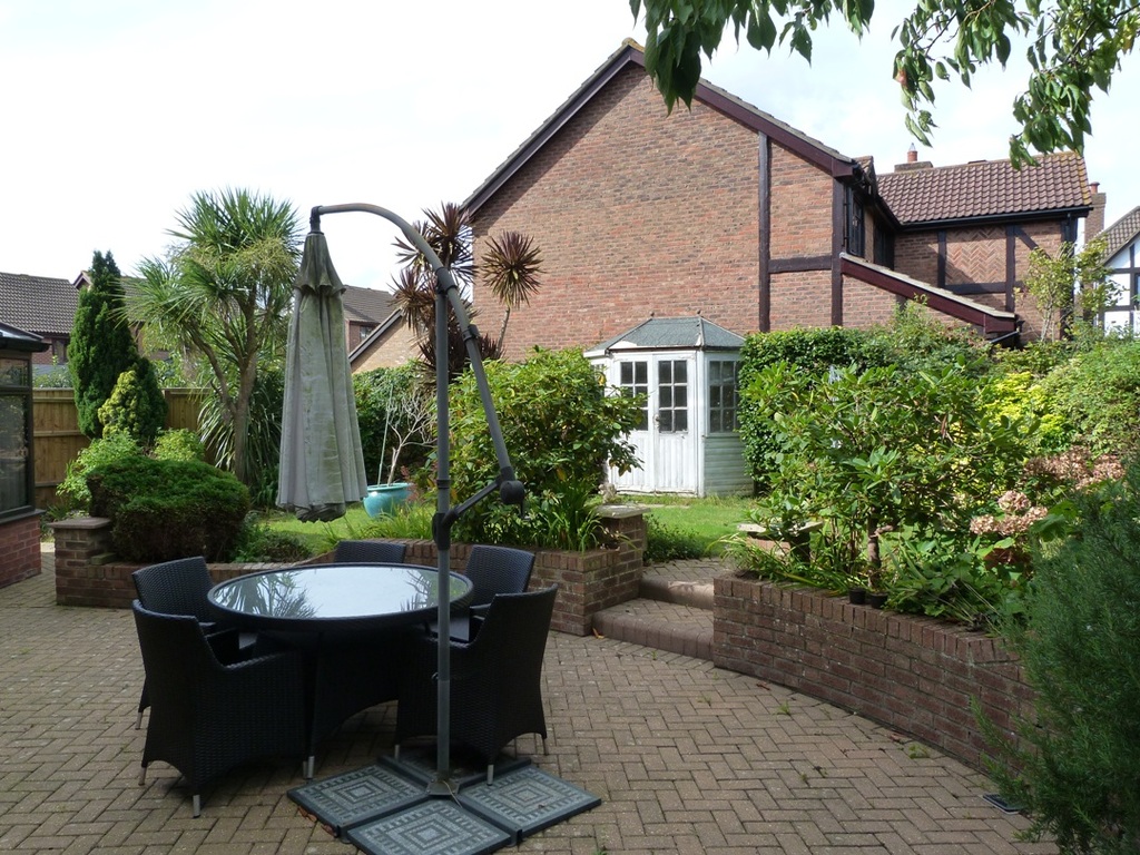 ELMGATE DRIVE, LITTLEDOWN Bullock & Lees