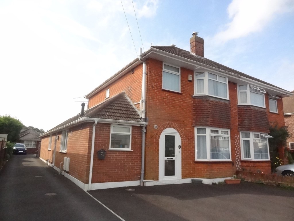 Clarendon Road, Christchurch (Flat)