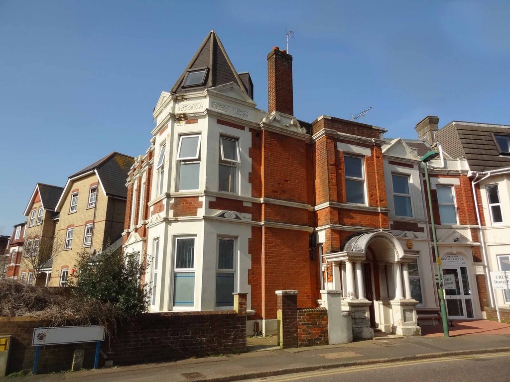The Crescent, Boscombe