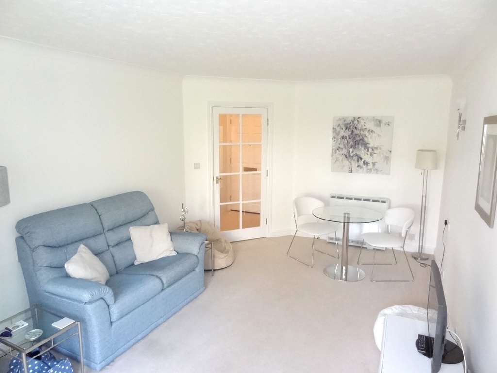 Viscount Court Bullock & Lees