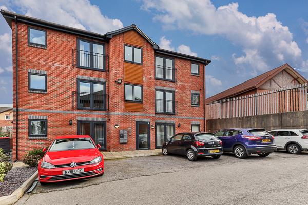 17 Kilner Court, Denaby Main, Doncaster, South Yorkshire, DN12 4DH
