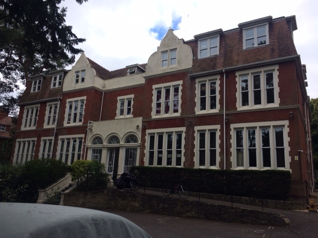 FLAT AT CHINEGATE MANOR, KNYVETON ROAD, BOURNEMOUTH