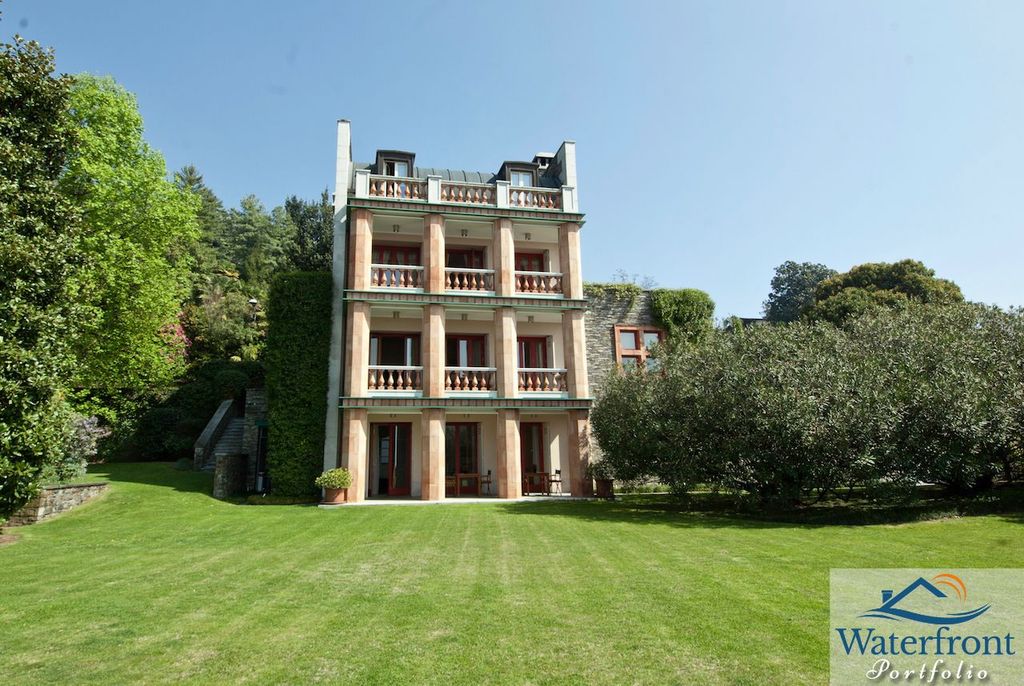 Property for Sale Prime Location Villa For Sale on Lake Maggiore