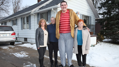 The 7ft 8in Teen Who Can’t Stop Growing: BORN DIFFERENT