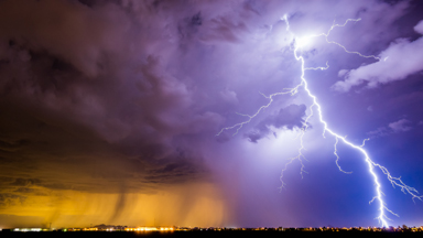 Storm Chaser Captures Monsoons In Arizona
