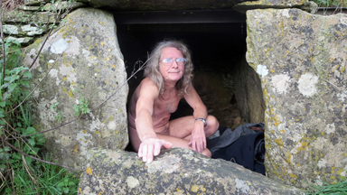 Naked Attraction: Naturist Looking for Love